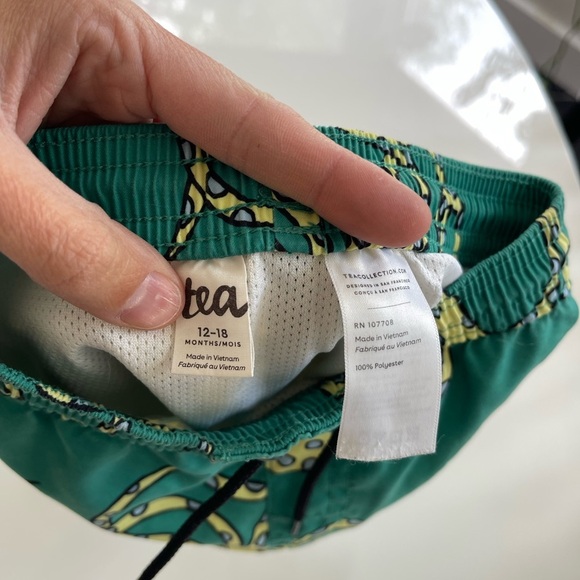 Tea Collection Blue Ring Octopus Swim Shorts - 12/18 mo - Picture 3 of 3